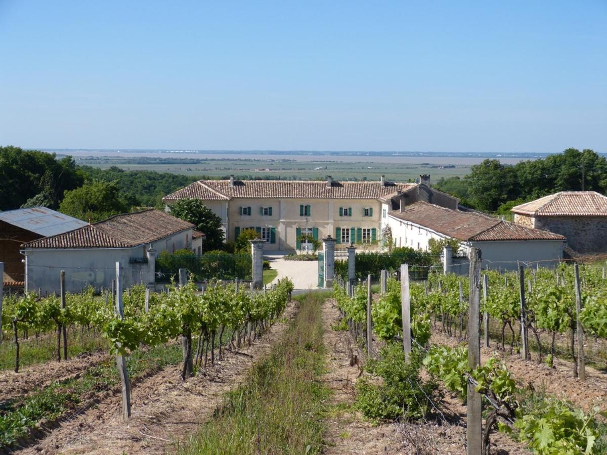 Domaine De L'Estuaire Hotel Saint-Thomas-de-Conac Exterior photo