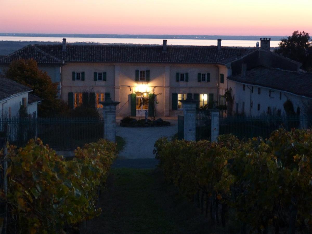 Domaine De L'Estuaire Hotel Saint-Thomas-de-Conac Exterior photo